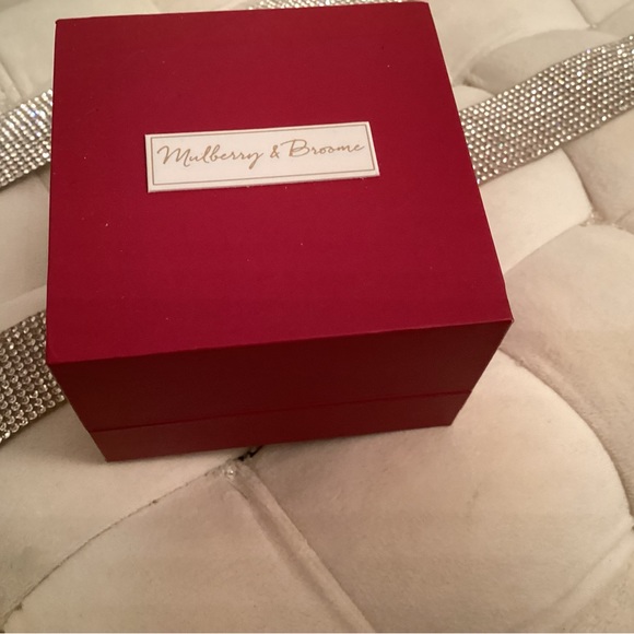 Beautiful silver plated with Swarovski crystals - Picture 2 of 3